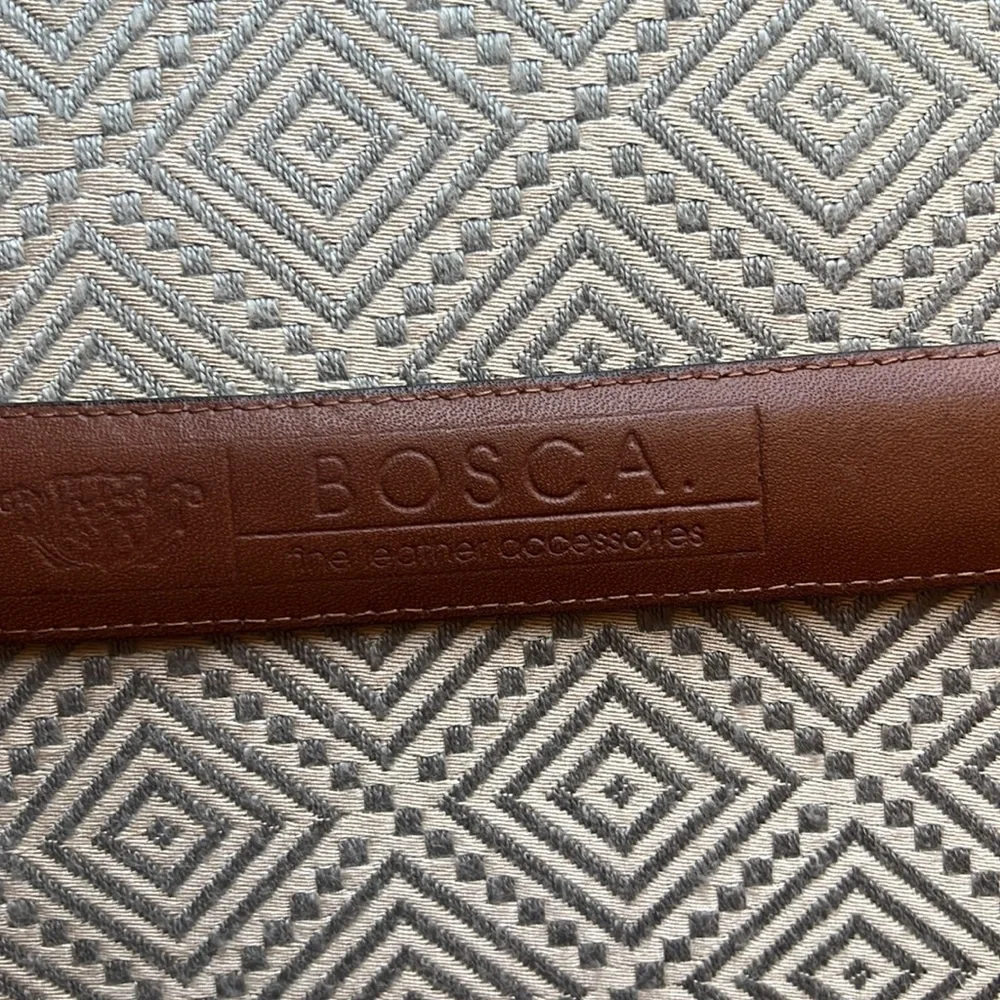 BOSCA MENS BELT FINE LEATHER BLACK 36